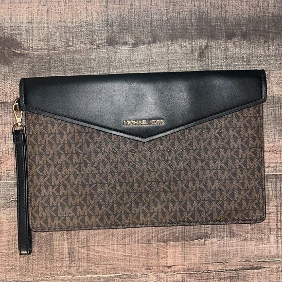 MICHAEL Michael Kors Handbags - Michael Kors Wristlet Brown & Black Clutch Purse